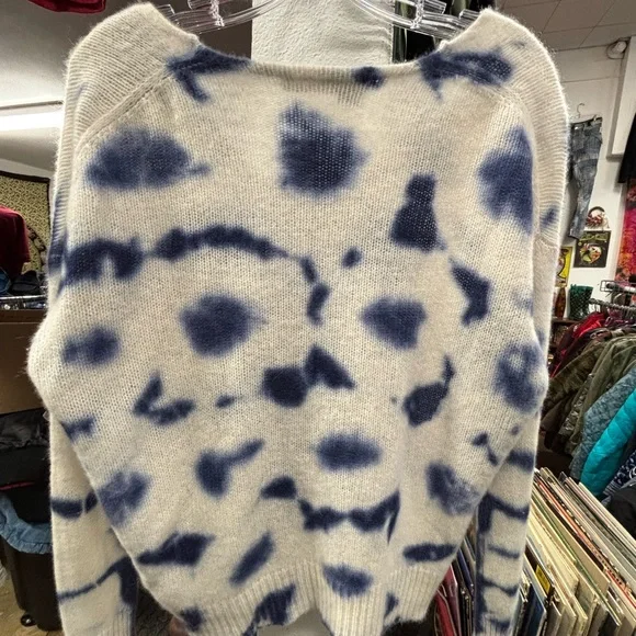 360 Cashmere Navy Tie-Dye V-Neck Sweater - Picture 3 of 3